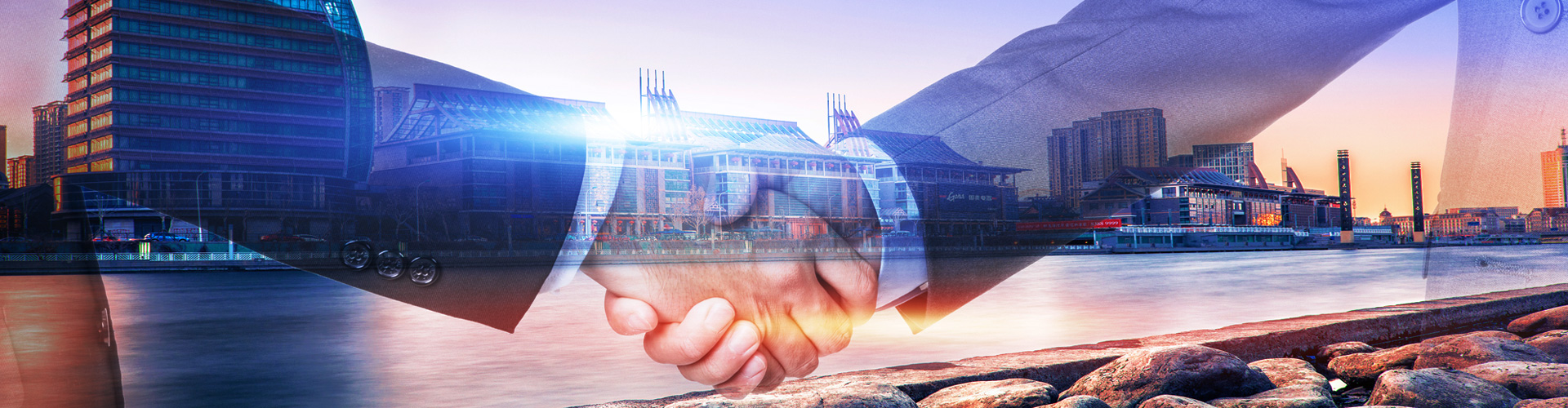 Зв’яжіться з нами